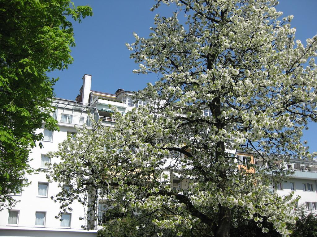 Dom Hotel Линц Экстерьер фото