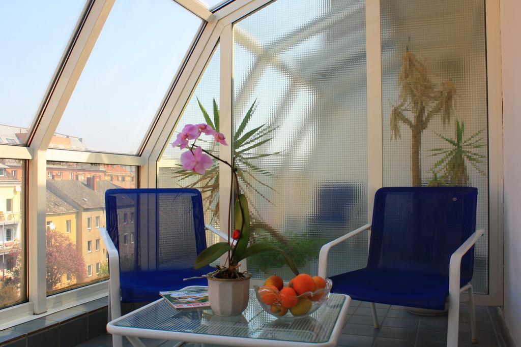 Dom Hotel Линц Экстерьер фото